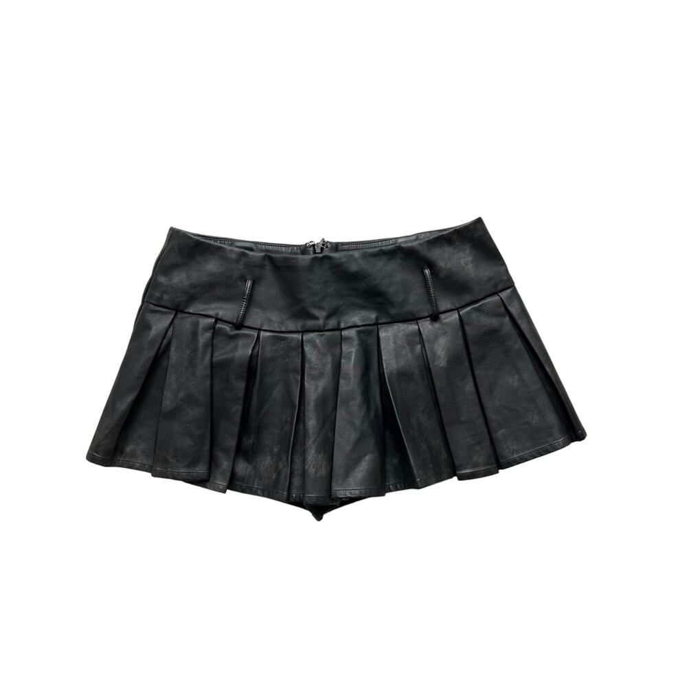 Fashion Nova Grunge Black Pleated Skort Size Medium